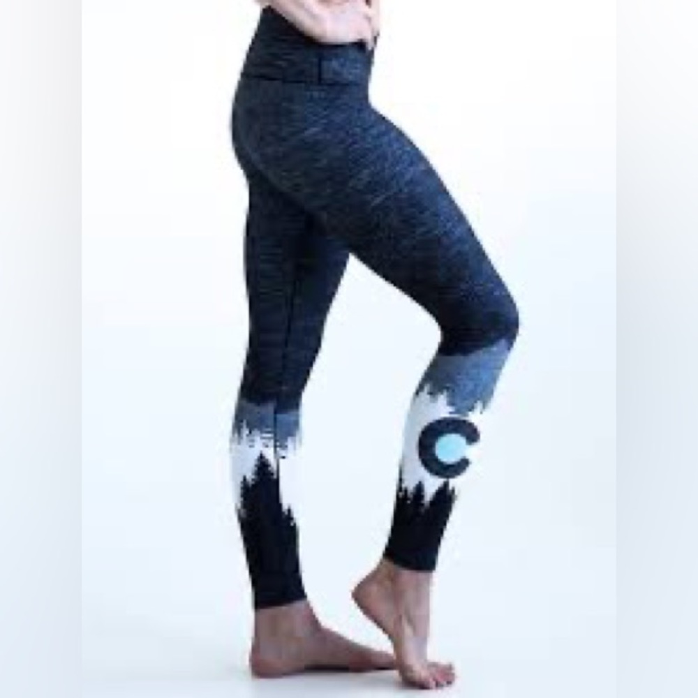 NEW Colorado Threads Winter Native Yoga Leggings, M